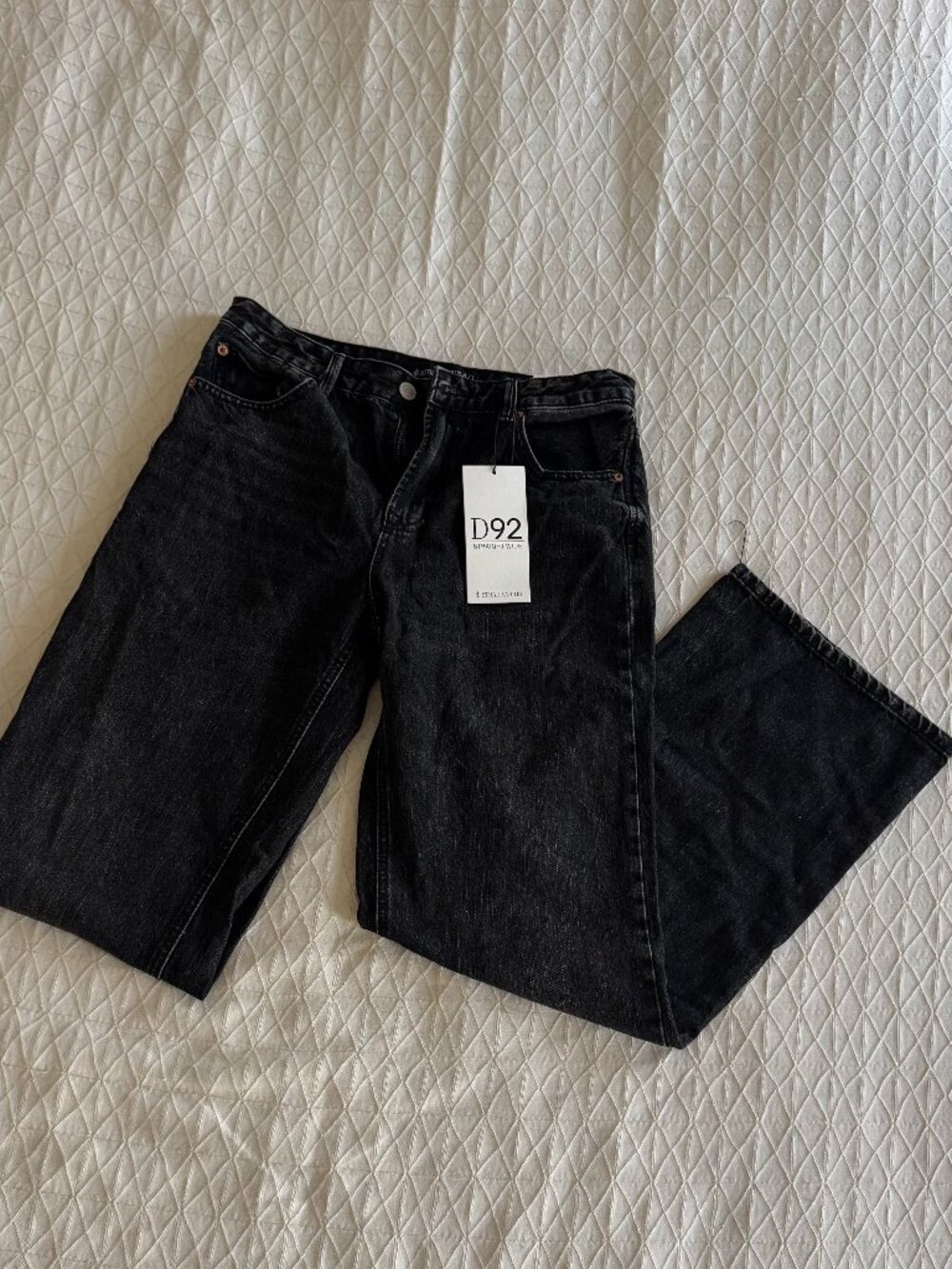 Stradivarius Wide Leg Dad Jeans - Black Wash NWOT US 8